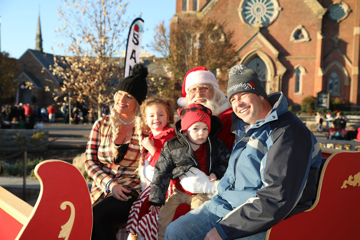Clarksville’s 65th Annual Lighted Christmas Parade Clarksville’s 65th Annual Lighted Christmas Parade