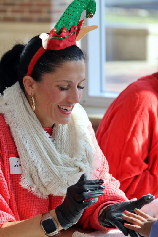 Radical Mission Compassionate Ministries held its 17th annual Warm Souls event at APSU's Morgan Center. (Tony Centonze, Clarksville Living Magazine) Radical Mission Compassionate Ministries held its 17th annual Warm Souls event at APSU's Morgan Center. (Tony Centonze, Clarksville Living Magazine)