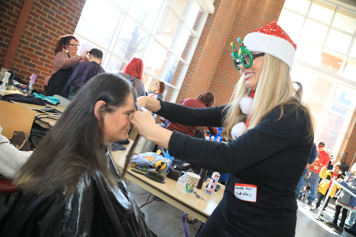 Radical Mission Compassionate Ministries held its 17th annual Warm Souls event at APSU's Morgan Center. (Tony Centonze, Clarksville Living Magazine) Radical Mission Compassionate Ministries held its 17th annual Warm Souls event at APSU's Morgan Center. (Tony Centonze, Clarksville Living Magazine)