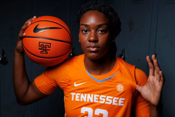 #15/13 Tennessee Women's Basketball Hosts #18 Alabama with SEC Tournament Seeding at Stake. (UT Athletics)