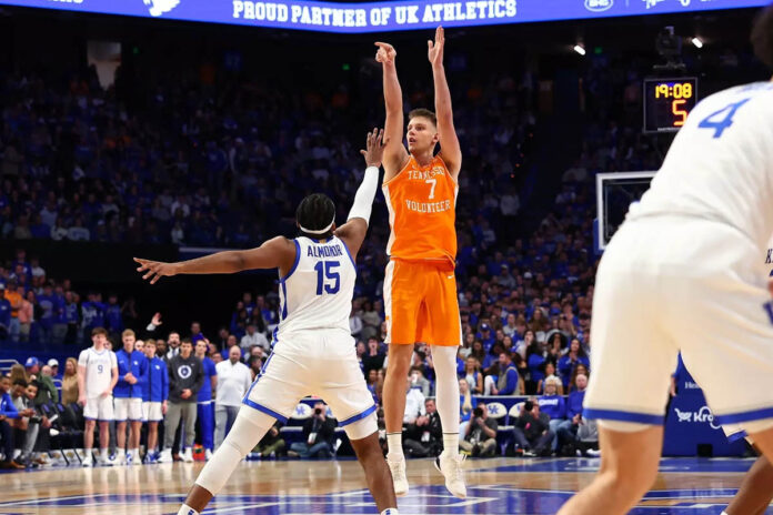 #4 Tennessee Vols Basketball Drops Tough Road Test to Rival #15 Kentucky, 75-64