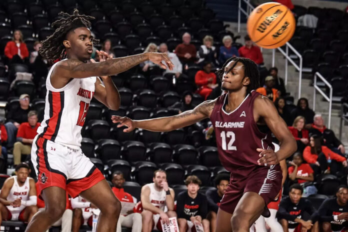 Austin Peay State University Men's Basketball Opens Postseason Battle vs. North Florida in ASUN Championship. (Karley Livingston, APSU Sports Information)
