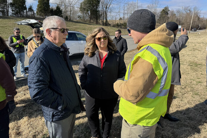 Clarksville Mayor Joe Pitts and Austin Peay State University College of STEM Dean Karen Meisch at the project unveiling. (APSU)