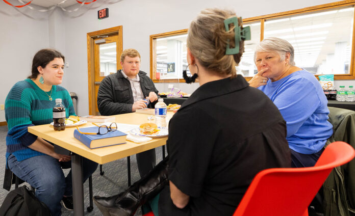 The Student Education Tennessee Association (STEA) book club returns on March 27th for its third event. It explores educational themes in popular fiction and nonfiction and is open to the community. (APSU)