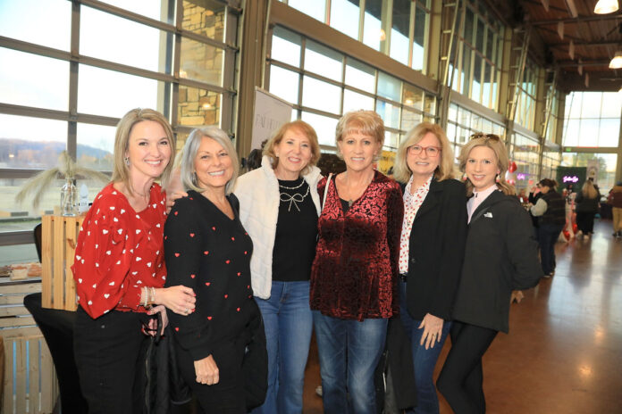 Wendy Eads, Janette Atkins, Laura Adcock, Suzanne Havens, Diane Rye and Laura Brewer