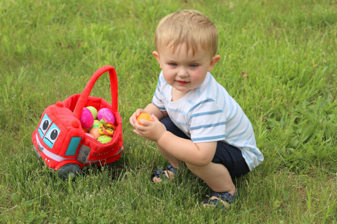 Yellow Creek Baptist Church Spreads Christ’s Love with Epic Egg Hunt and Family Fun. (Mark Haynes, Clarksville Online)