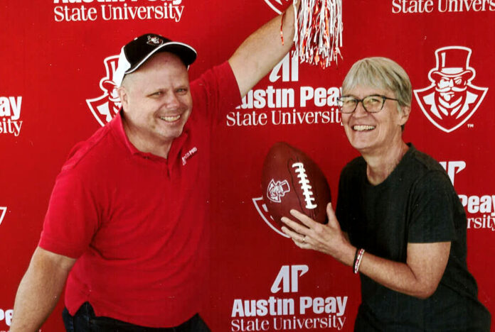 Kevin (‘87) and Linda Staton, Austin Peay State University alumni. Kevin has more than 30 years of experience in information technology, and Linda works as an associate professor of biology at Pellissippi State Community College. (APSU)