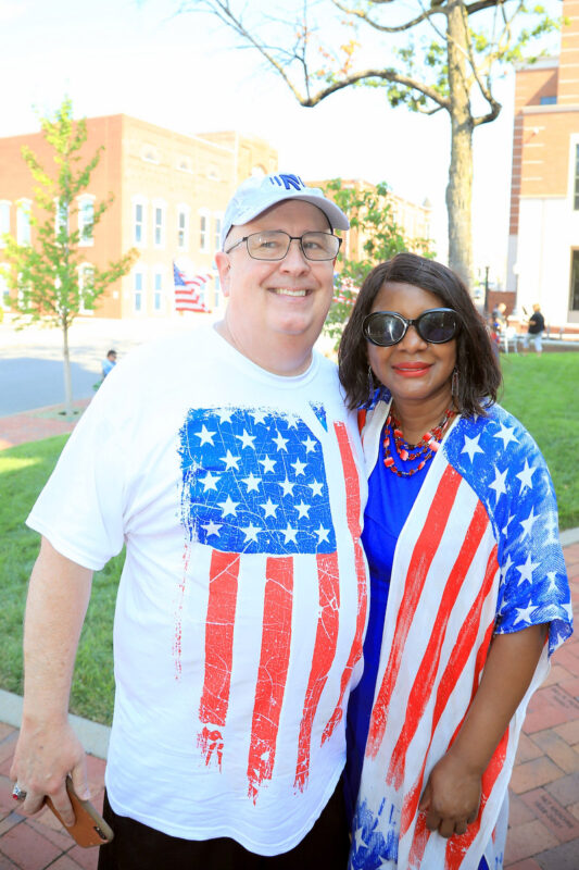 DAR hosts annual Reading of the Declaration of Independence on the Court House steps. (Tony Centonze, Clarksville Living Magazine)