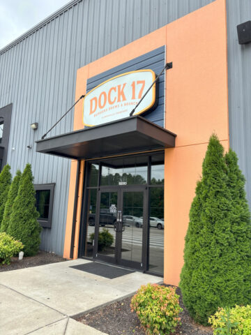 Dock 17 Bar & Grill
