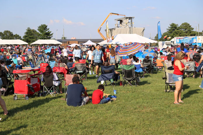 Fort Campbell's Fourth of July Fest Carnival. (Mark Haynes, Clarksville Online)