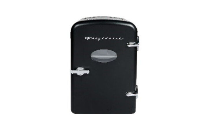 Recalled Curtis International Minifridge Model EFMIS175