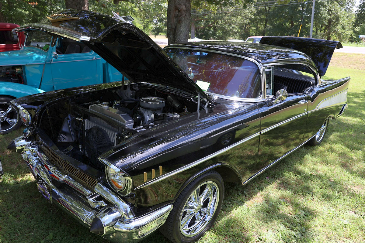 Car-Cruise In Car-Cruise In