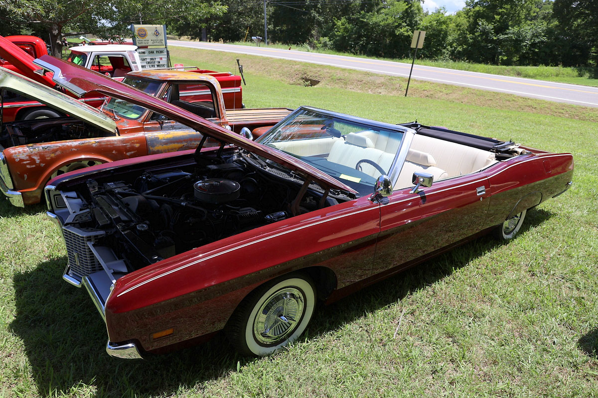 Car-Cruise In Car-Cruise In