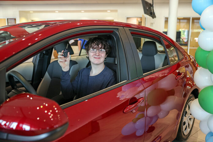 Montgomery Central High Senior Noah Thomson Scores Big at 2025 Pass and Go Event