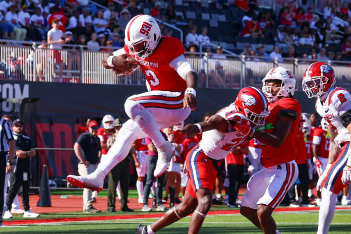 Austin Peay State University Rolls Past Utah Tech with Balanced 239-Yard Offense in UAC Win. (Carder Tipler, APSU Sports Information)