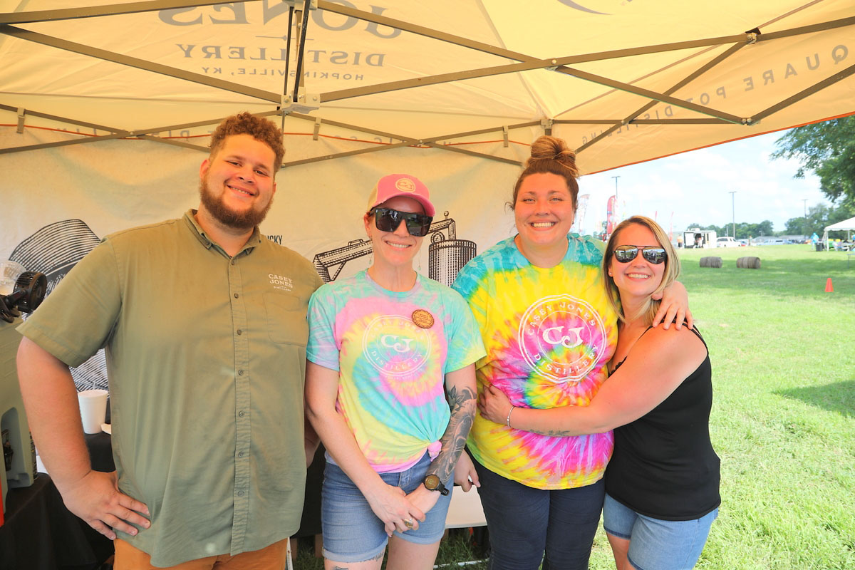 Deaquane Day, Jessica Bernius, Arielle Middleton and Liz Saeteurn Deaquane Day, Jessica Bernius, Arielle Middleton and Liz Saeteurn