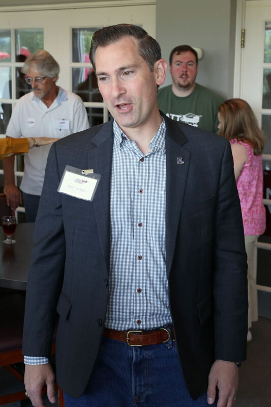 Matt Van Epps holds Meet an Greet at Clarksville Country Club. (Mark Haynes, Clarksville Online) Matt Van Epps holds Meet an Greet at Clarksville Country Club. (Mark Haynes, Clarksville Online)