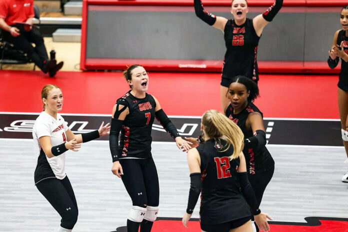 Austin Peay State University Volleyball Opens Home Conference Play Against Eastern Kentucky and Bellarmine. (Karley Livingston, APSU Sports Information)