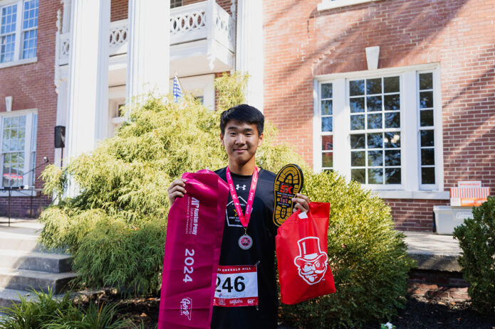 The Run for Govs 5K offers cash prizes to the top three male and female finishers in the in-person race. (Ralph Acosta)