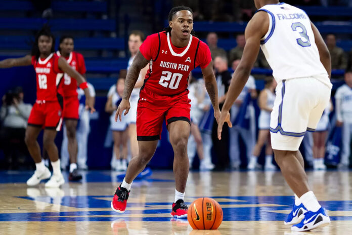 Austin Peay State University Men's Basketball Looks to Stay Unbeaten in Midweek Battle Against Wyoming. (Ray Bahner)
