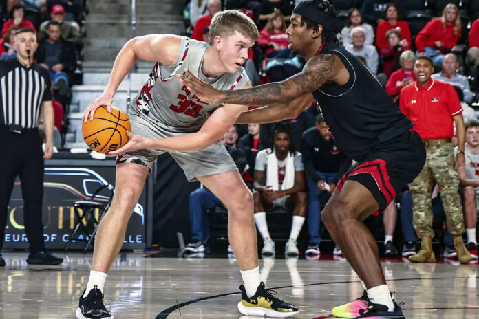 Collin Parker Drops 30 as Austin Peay State University Men's Basketball Dominates Northern Illinois in 77-59 Victory. (Karley Livingston, APSU Sports Information)