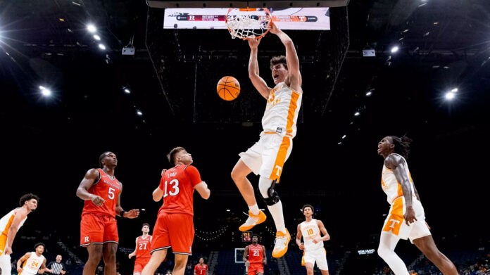 Top-20 Tennessee Men's Basketball Set for Showdown with #3 Houston in Las Vegas. (UT Athletics)