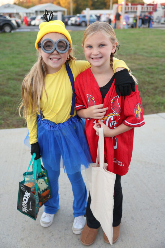 Hilltop Supermarket's Trunk or Treat event. (Mark Haynes, Clarksville Online)