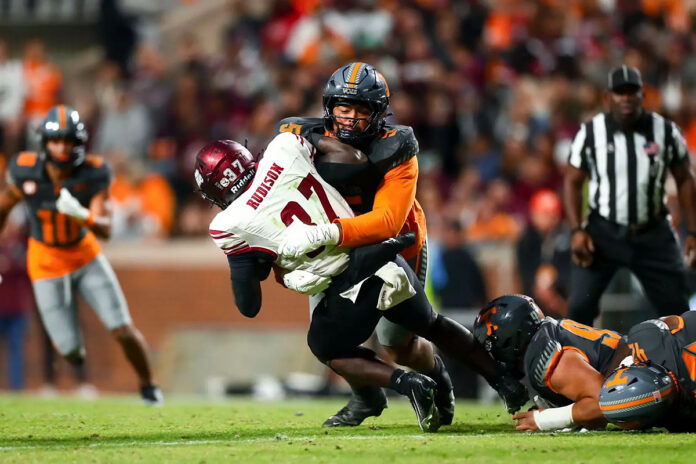 Tennessee Football Allows Just 27 Rushing Yards in Commanding Win vs. New Mexico State. (Drew Garrison, UT Athletics)