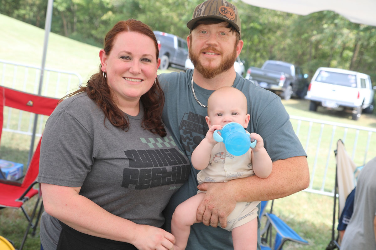 Chelsea Thaxton Derek and Raylan Farmer