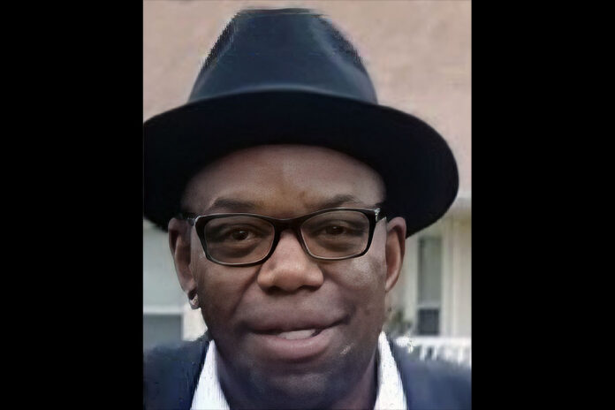 Christopher Lewis