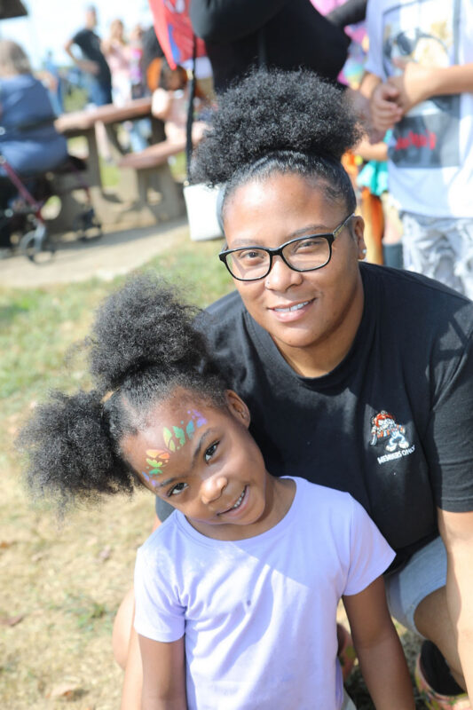 Ma’lahni and Victoria Sanders Ma’lahni and Victoria Sanders