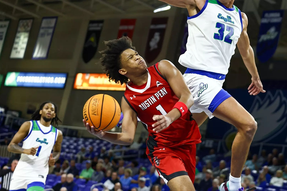 Austin Peay State University Men’s Basketball Wins 82-71 at Florida Gulf Coast