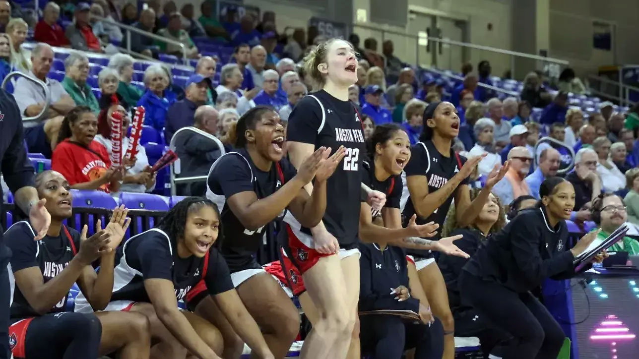 Austin Peay Women’s Basketball Defeats Florida Gulf Coast 74-66