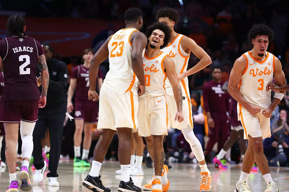 #24 Tennessee Vols Basketball Stuns Texas A&M 87-82 in Double-Overtime Classic at Food City Center