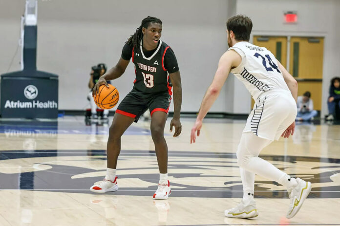 Austin Peay State University Basketball Hosts Bellarmine in Wendy’s-Presented Home Contest. (Alex Allard, APSU Sports Information)