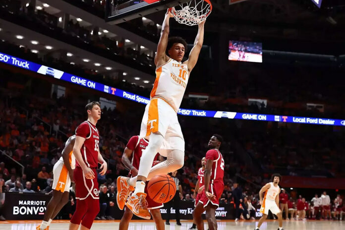 Nate Ament Drops 29 as Tennessee Men's Basketball Cruises to 89-66 Win Over Oklahoma. (UT Athletics)