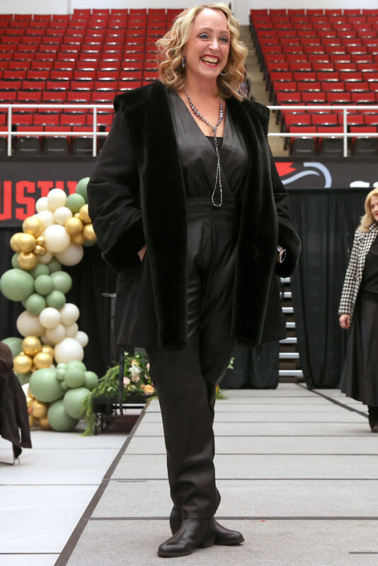 Bella&rsquo;s Closet 2nd Annual &ldquo;SEASONS: A Journey of Style &amp; Strength&rdquo; Fashion Show Fundraiser. (Mark Haynes, Clarksville Online)