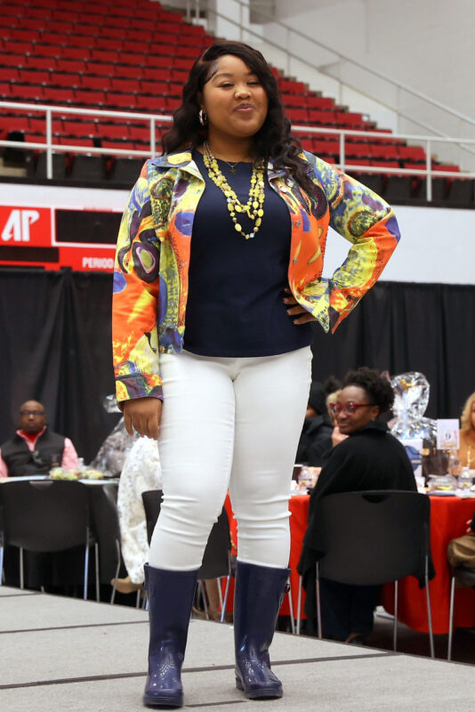 Bella&rsquo;s Closet 2nd Annual &ldquo;SEASONS: A Journey of Style &amp; Strength&rdquo; Fashion Show Fundraiser. (Mark Haynes, Clarksville Online)