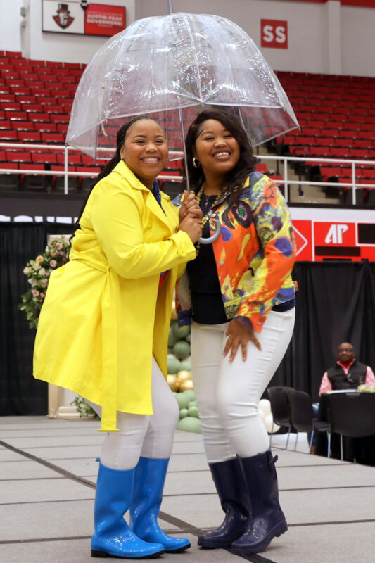 Bella&rsquo;s Closet 2nd Annual &ldquo;SEASONS: A Journey of Style &amp; Strength&rdquo; Fashion Show Fundraiser. (Mark Haynes, Clarksville Online)