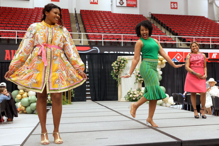 Bella’s Closet 2nd Annual “SEASONS: A Journey of Style & Strength” Fashion Show Fundraiser. (Mark Haynes, Clarksville Online)
