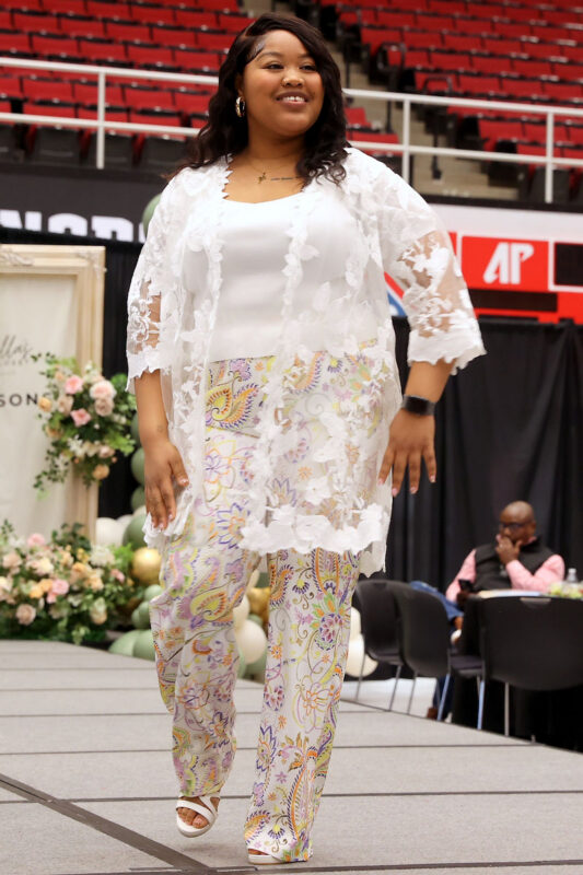 Bella&rsquo;s Closet 2nd Annual &ldquo;SEASONS: A Journey of Style &amp; Strength&rdquo; Fashion Show Fundraiser. (Mark Haynes, Clarksville Online)