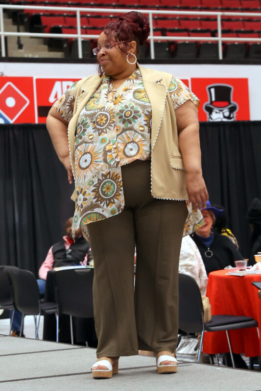 Bella&rsquo;s Closet 2nd Annual &ldquo;SEASONS: A Journey of Style &amp; Strength&rdquo; Fashion Show Fundraiser. (Mark Haynes, Clarksville Online)