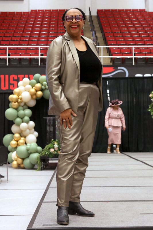 Bella&rsquo;s Closet 2nd Annual &ldquo;SEASONS: A Journey of Style &amp; Strength&rdquo; Fashion Show Fundraiser. (Mark Haynes, Clarksville Online)