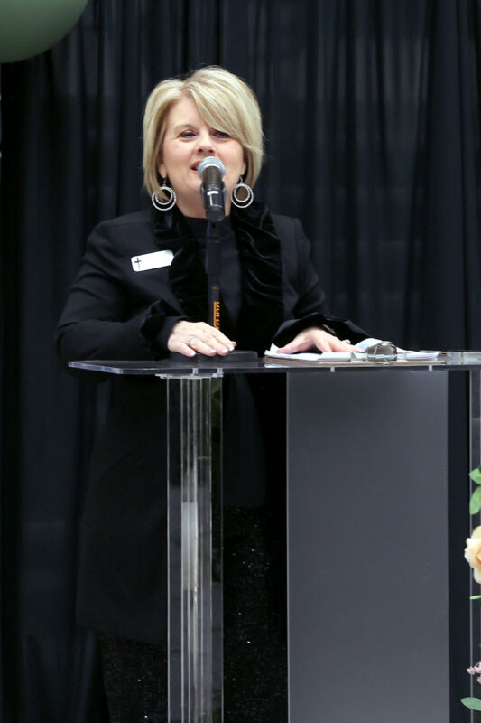 Bella&rsquo;s Closet 2nd Annual &ldquo;SEASONS: A Journey of Style &amp; Strength&rdquo; Fashion Show Fundraiser. (Mark Haynes, Clarksville Online)