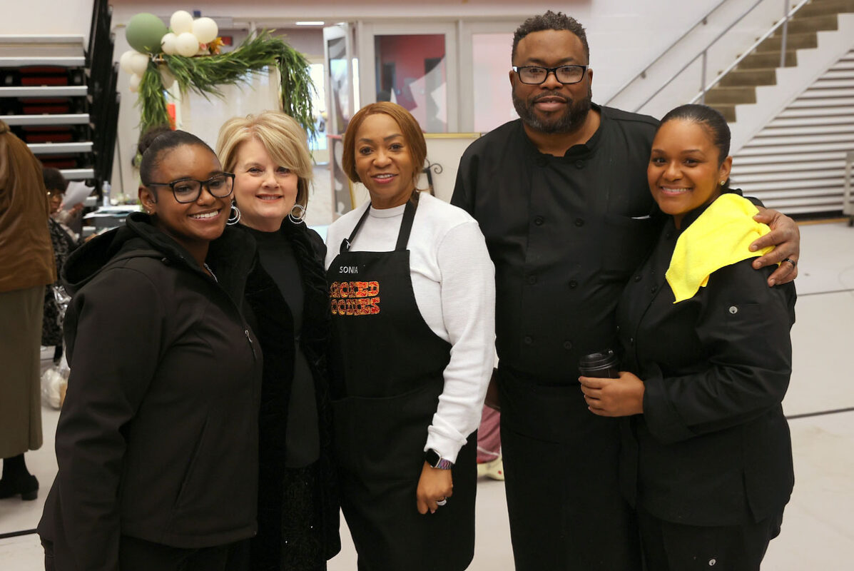 Bella&rsquo;s Closet 2nd Annual &ldquo;SEASONS: A Journey of Style &amp; Strength&rdquo; Fashion Show Fundraiser. (Mark Haynes, Clarksville Online)