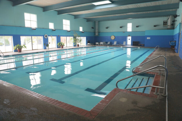 Clarksville Athletic Club offers Indoor and Outdoor Pools