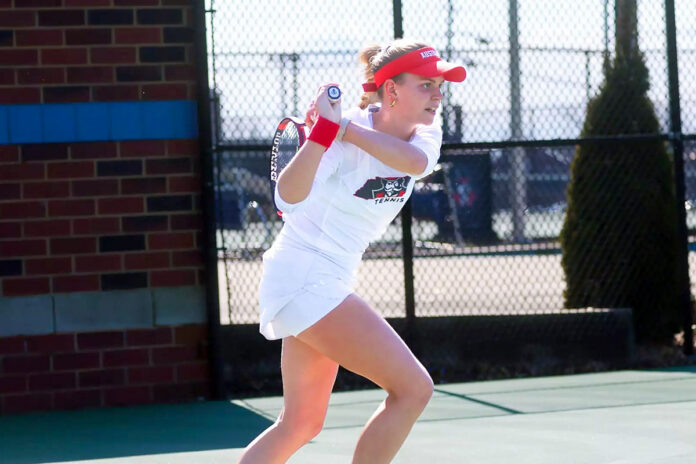 Austin Peay State University Women’s Tennis Dominates Billikens in Straight-Sets Win. (Madison Harrigan, APSU Sports Information)