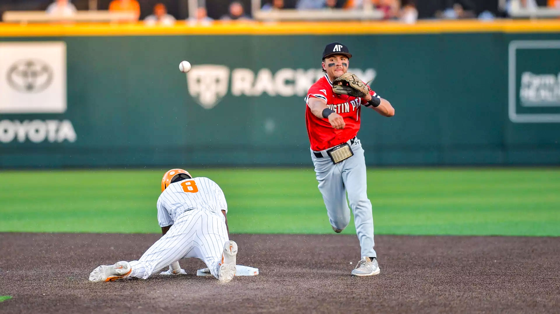 APSU Baseball Falls 13-4 to Tennessee in Midweek Matchup
