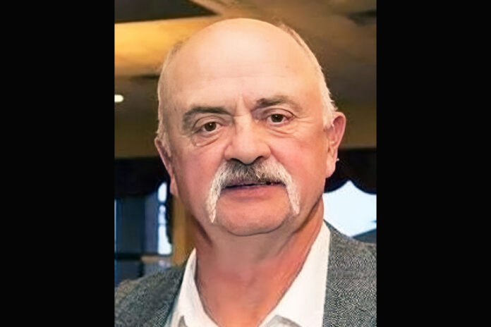Edward Earl Brooks