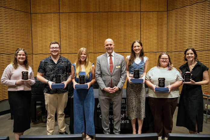 (L to R) Dakota Donahue, Aidan McKinney, Lily Goodowens, Buzz Hoon, Allie Pyka, Macy Short, Jennifer Plascencia. (Grayson Nicholson, APSU)